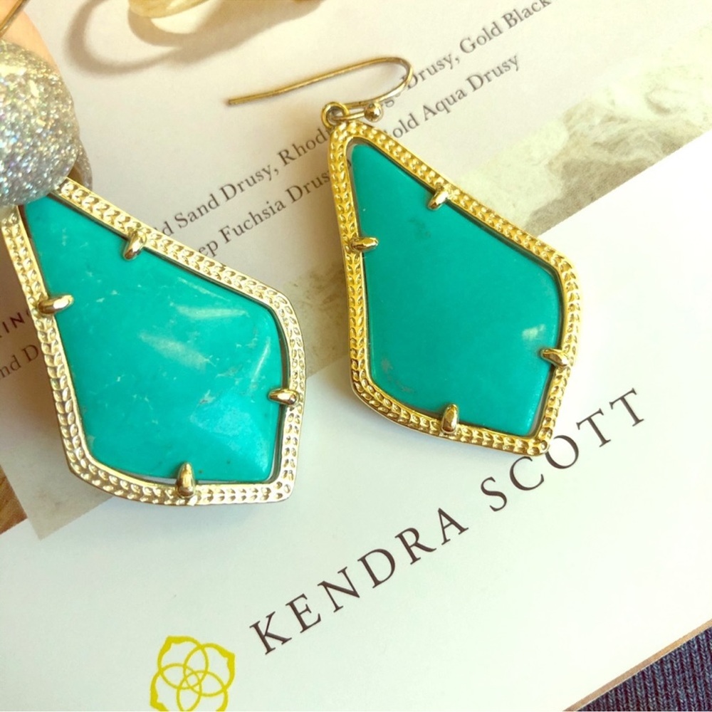 Kendra Scott Alex Earrings, Emerald Green Cat-Eyed Veined
